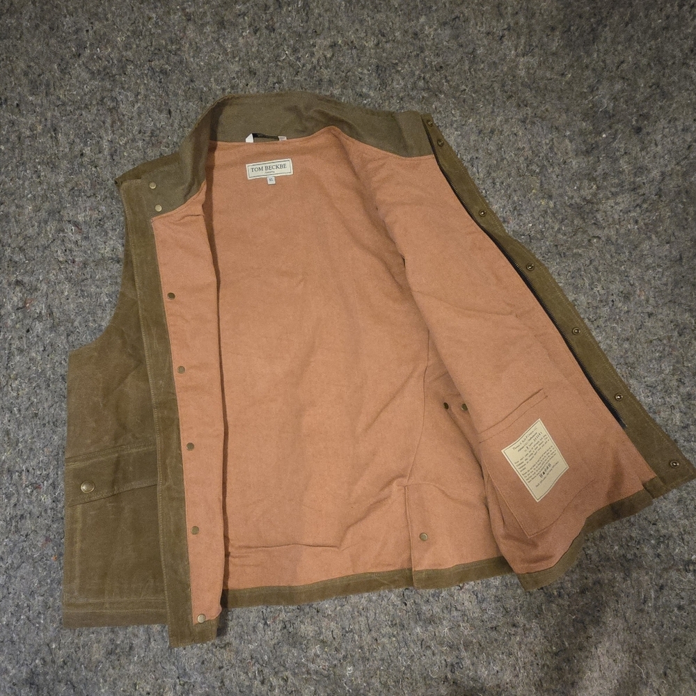Men's Brown Waxed Canvas Utility Vest - Picture 3 of 5